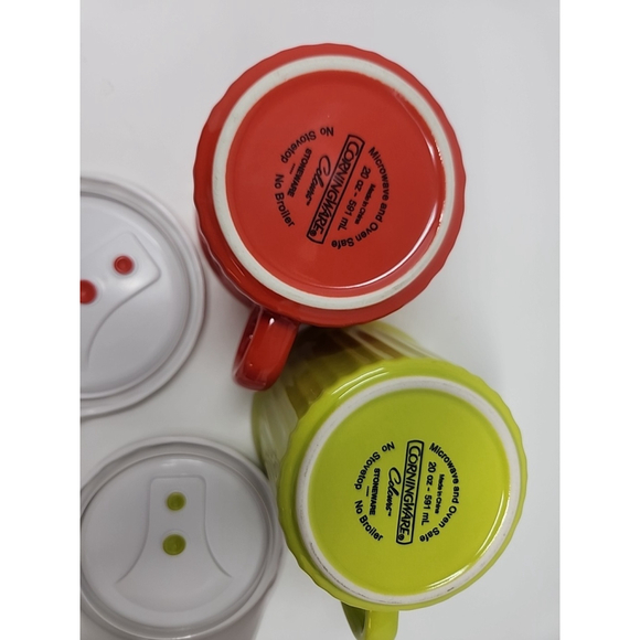Corning Ware Soup Meal Mugs 2-20oz Red Green Vented Lid Colors Colours Microwave - Picture 4 of 7